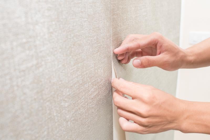 Guide pratique pour une pose de papier peint impeccable chez vous